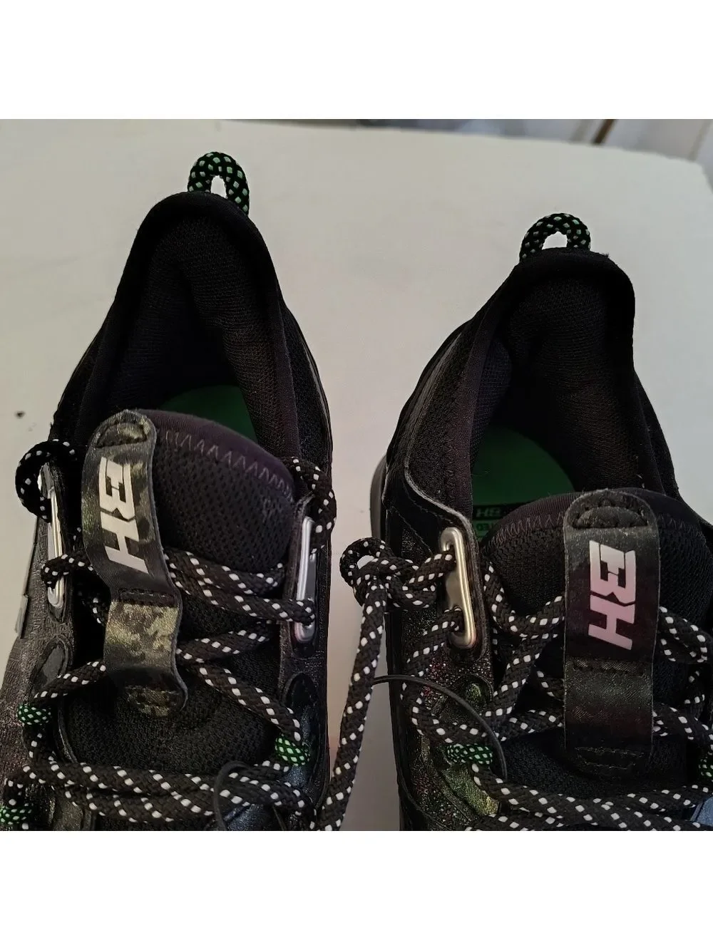 Under Armour Harper 8 Low ST Baseball Black/Green |3026588-001|